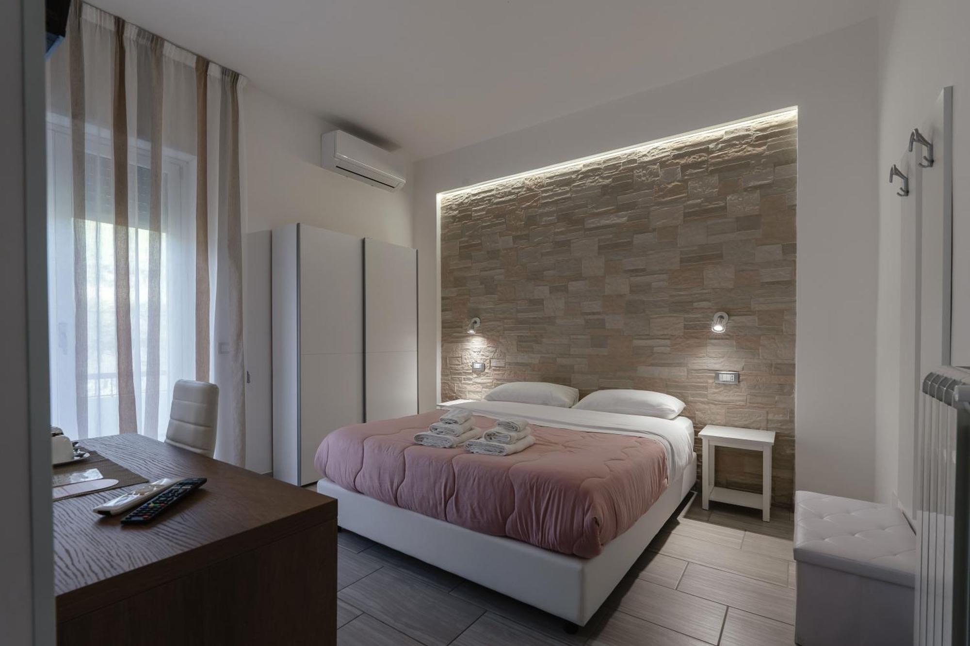 Zaro Suites B&B Catanzaro Bagian luar foto
